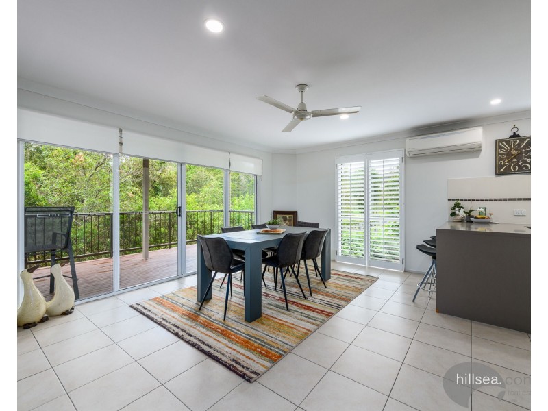 10 Silver Dawn  Crescent, Oxenford QLD 4210