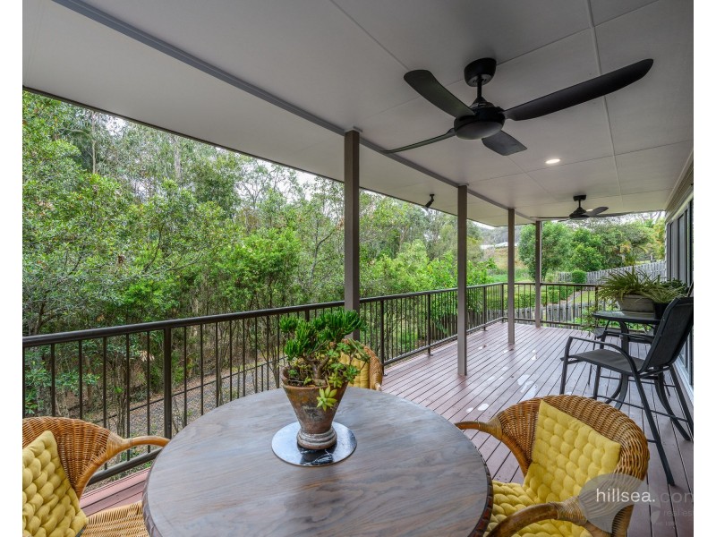 10 Silver Dawn  Crescent, Oxenford QLD 4210