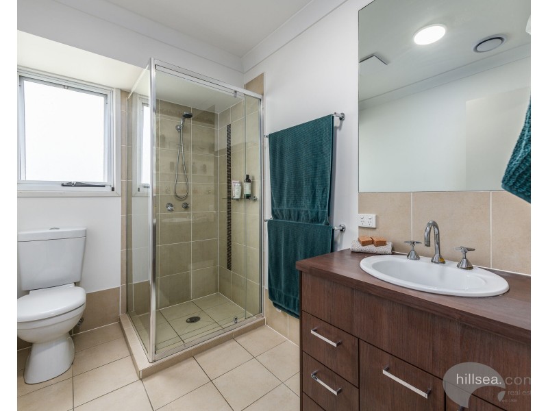 10 Silver Dawn  Crescent, Oxenford QLD 4210