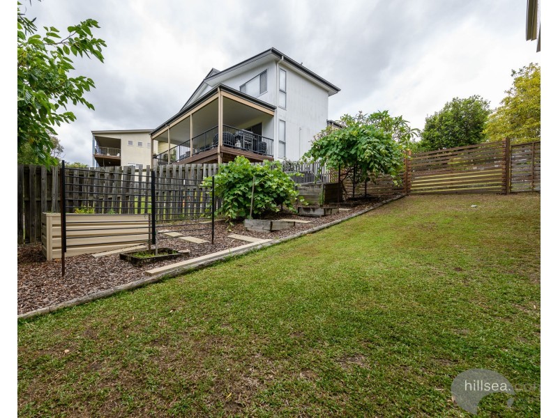 10 Silver Dawn  Crescent, Oxenford QLD 4210