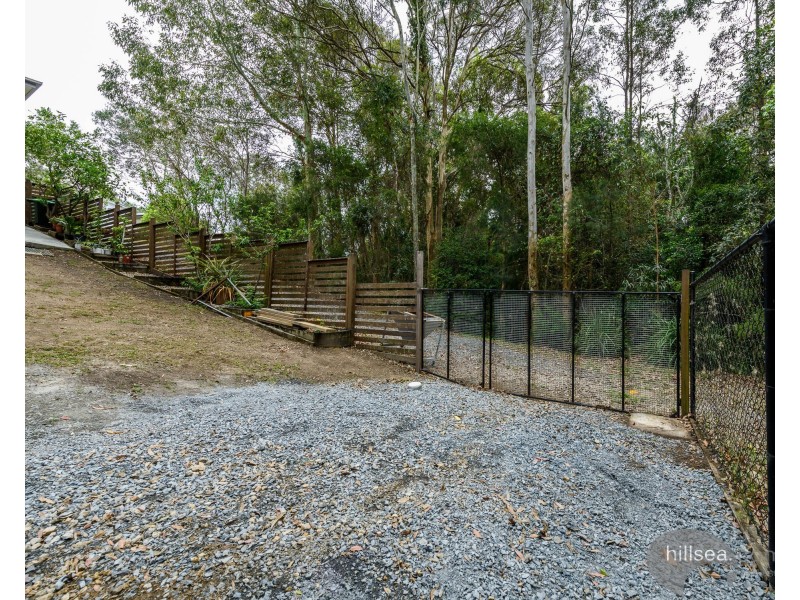 10 Silver Dawn  Crescent, Oxenford QLD 4210