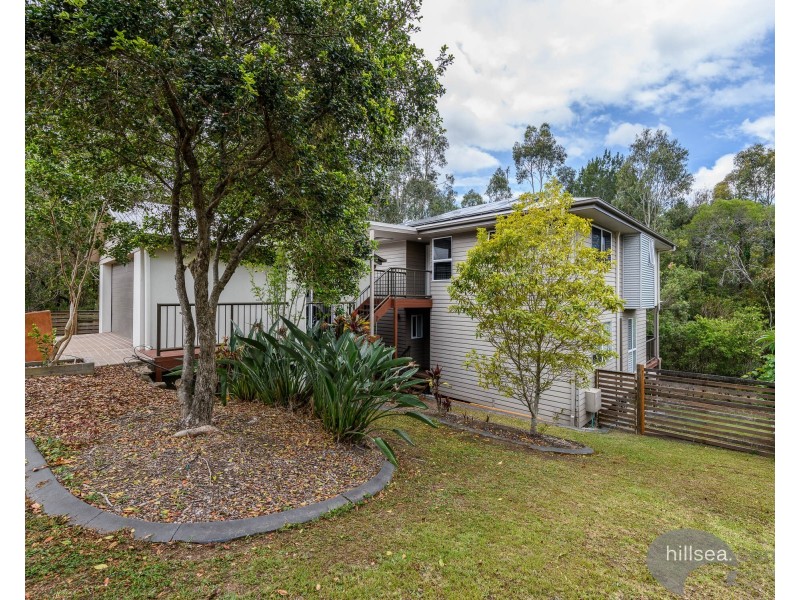 10 Silver Dawn  Crescent, Oxenford QLD 4210