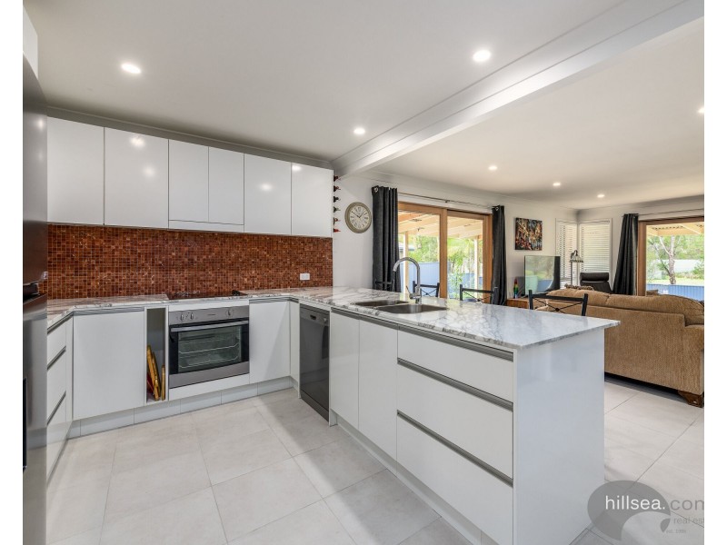 17 Rosedale Place, Helensvale QLD 4212