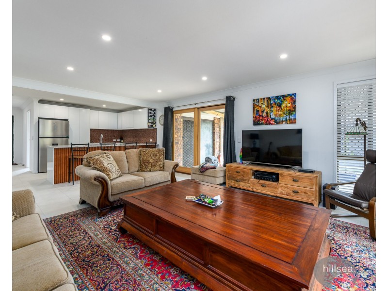 17 Rosedale Place, Helensvale QLD 4212