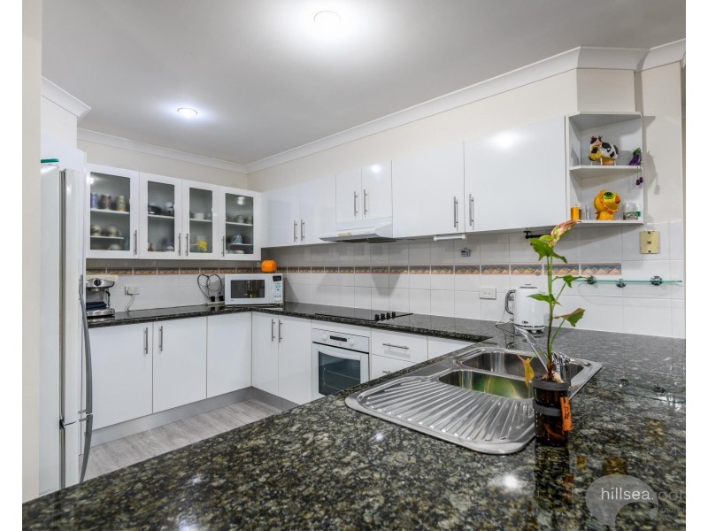 35 Murchison Street, Pacific Pines QLD 4211