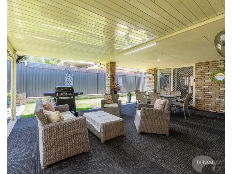 35 Murchison Street, Pacific Pines QLD 4211