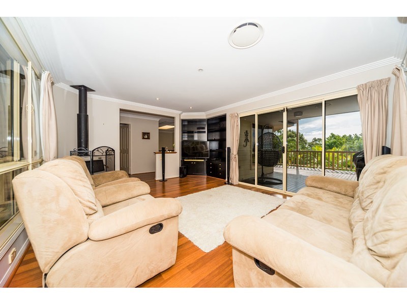 7 Highvale Drive, Helensvale QLD 4212