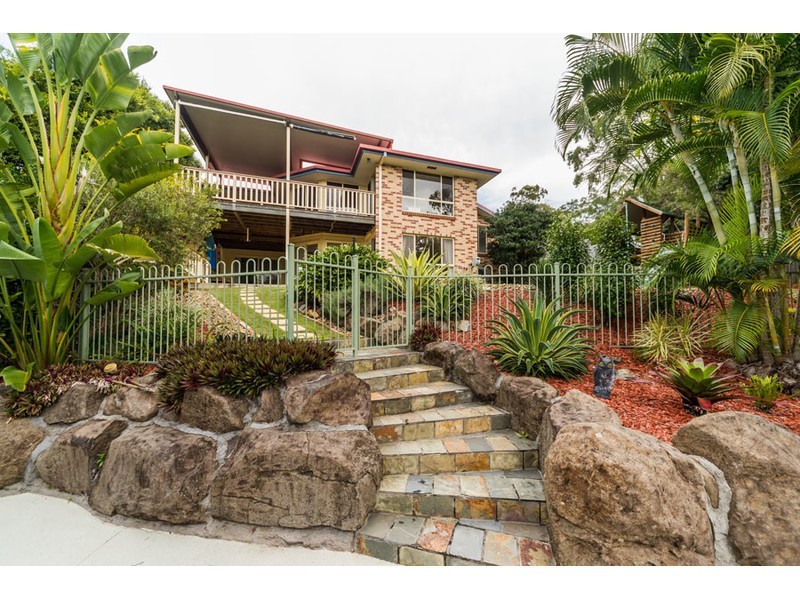 7 Highvale Drive, Helensvale QLD 4212
