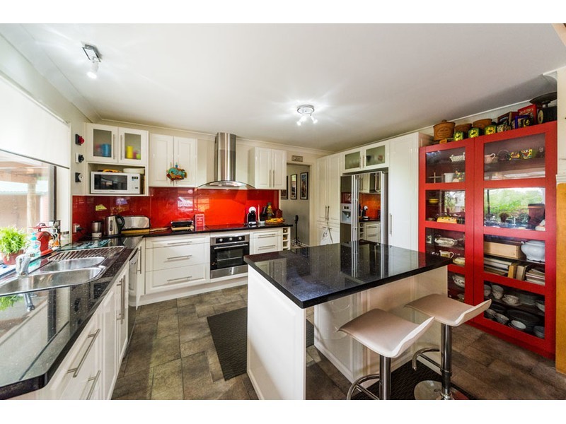 4 Woodside Place, Helensvale QLD 4212