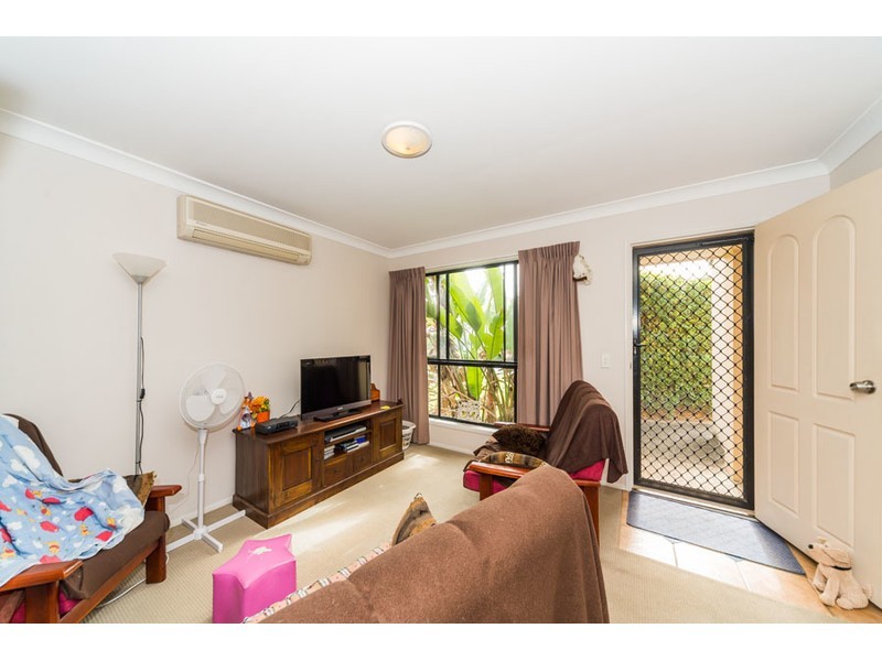 17 Serafina Drive, Helensvale QLD 4212