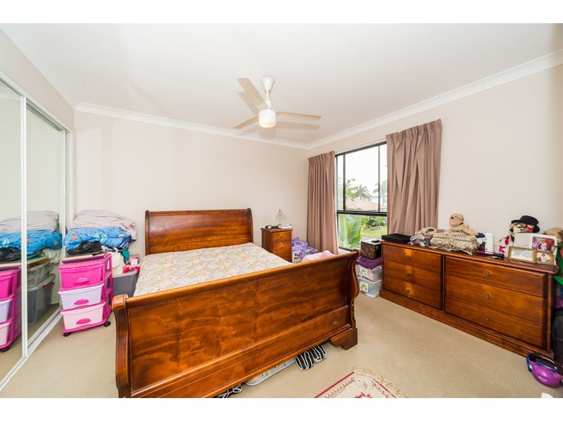 17 Serafina Drive, Helensvale QLD 4212