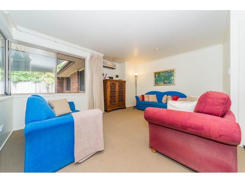 15 Penrith Court, Helensvale QLD 4212