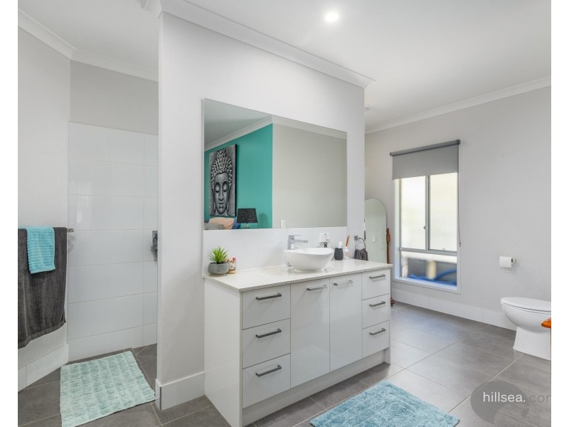 10 Alba Court, Maudsland QLD 4210