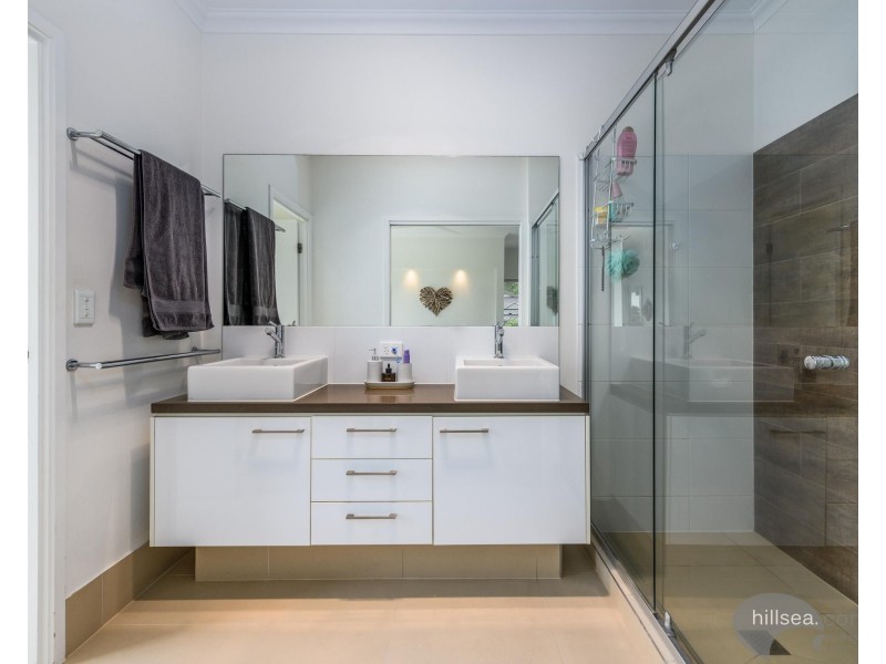 34 Lysterfield Rise, Upper Coomera QLD 4209