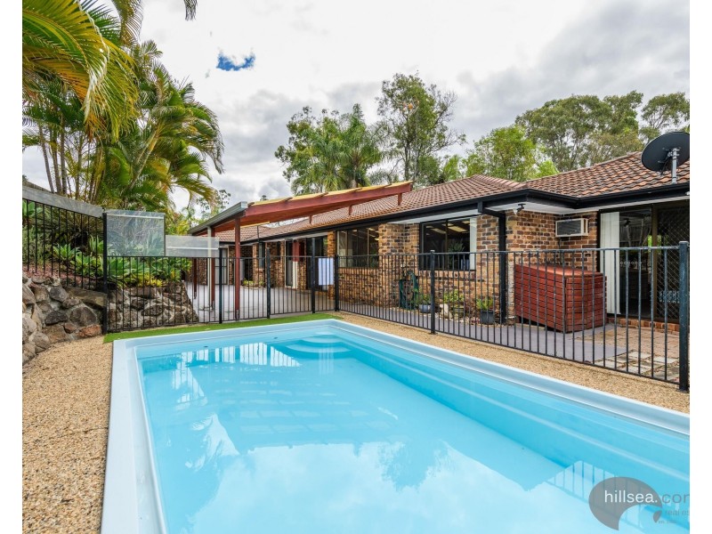 12 Surrey Court, Helensvale QLD 4212