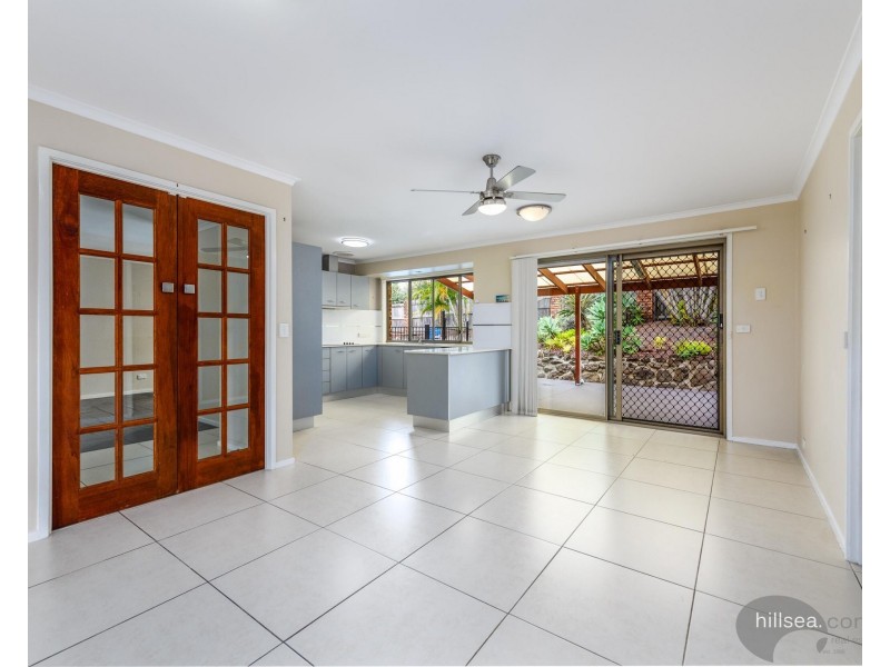 12 Surrey Court, Helensvale QLD 4212