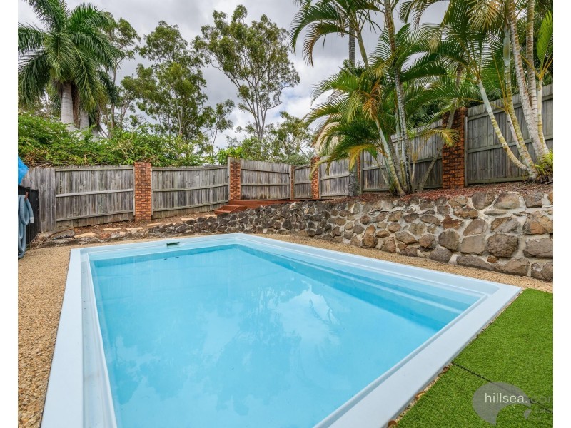 12 Surrey Court, Helensvale QLD 4212