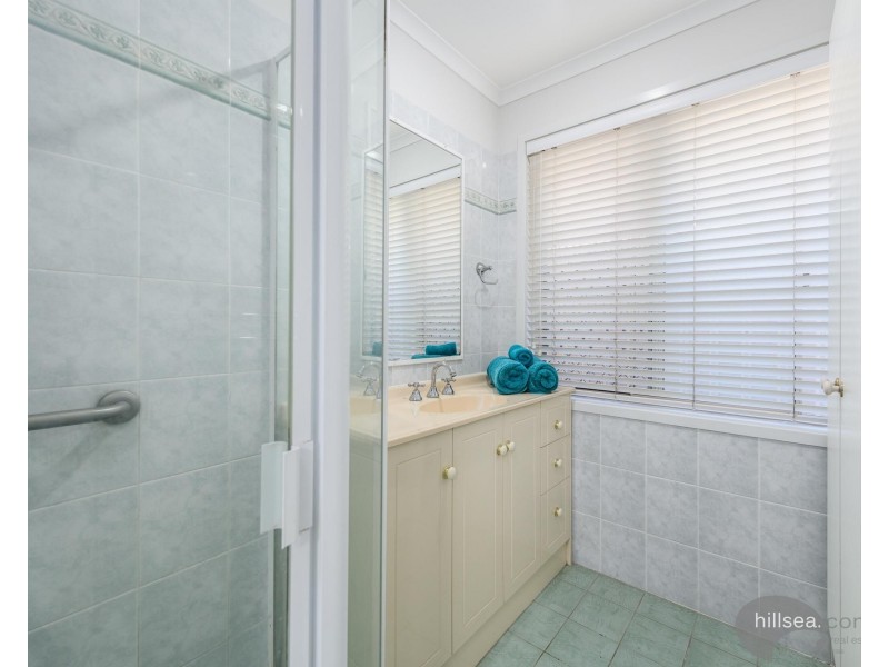 10 Fairhaven Court, Helensvale QLD 4212