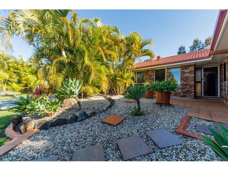 4 Rosswood Court, Helensvale QLD 4212