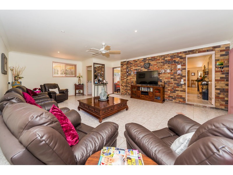 4 Rosswood Court, Helensvale QLD 4212