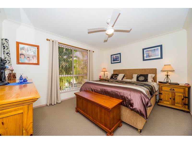 4 Rosswood Court, Helensvale QLD 4212