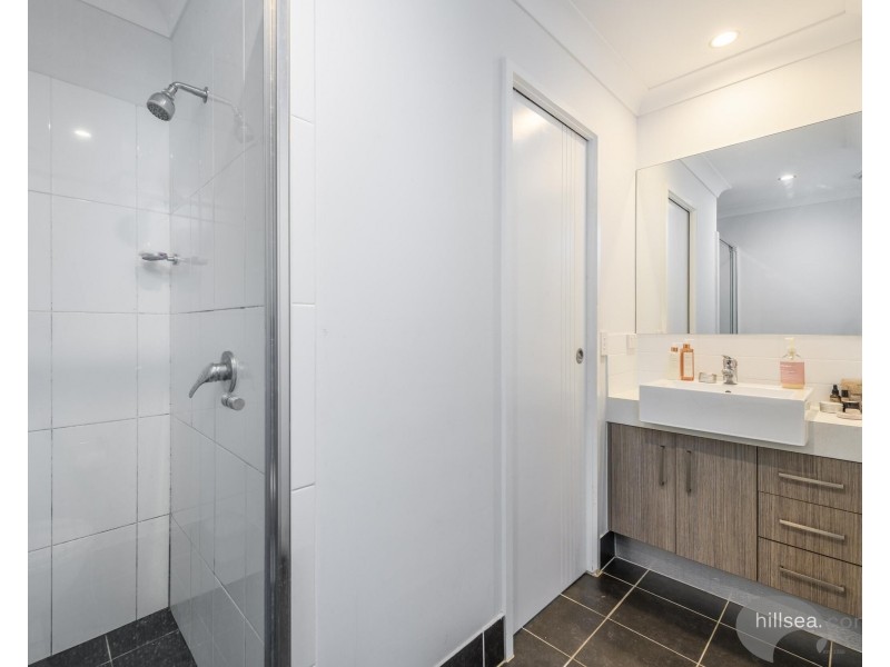 2/24 Careel Close, Helensvale QLD 4212