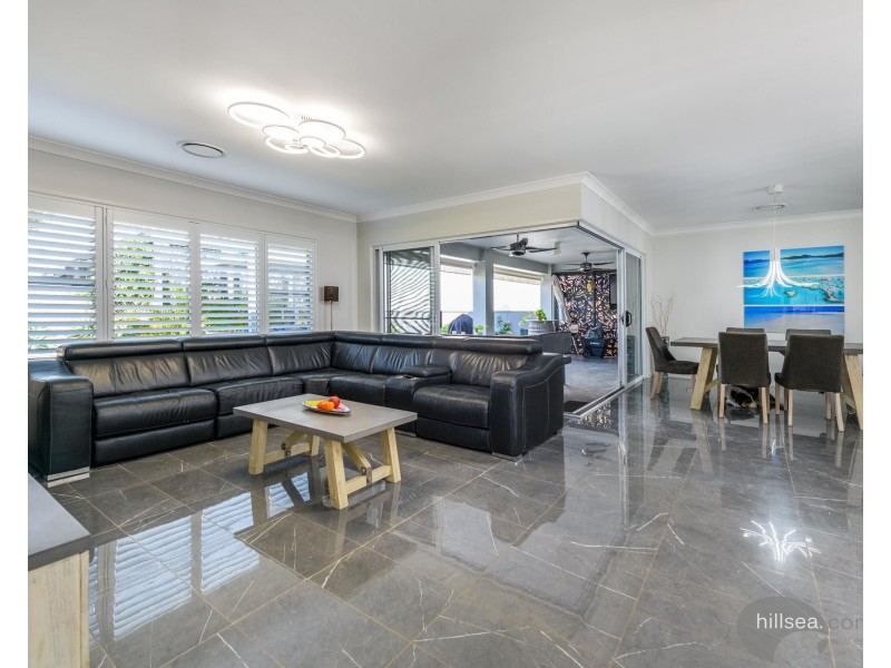 46 Hoop Pine Circuit, Maudsland QLD 4210