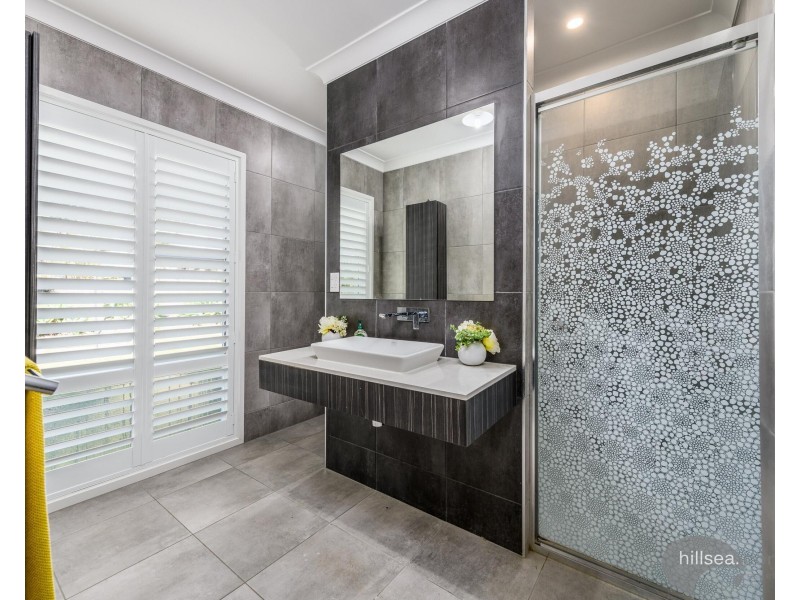 46 Hoop Pine Circuit, Maudsland QLD 4210