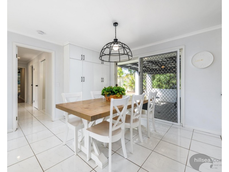 1 Loxton Court, Helensvale QLD 4212