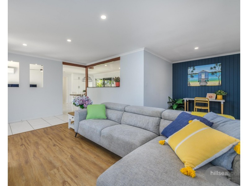 1 Loxton Court, Helensvale QLD 4212