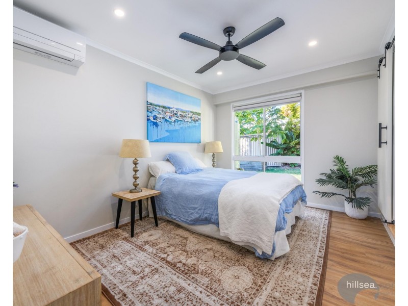 1 Loxton Court, Helensvale QLD 4212