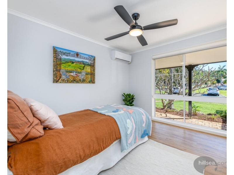 1 Loxton Court, Helensvale QLD 4212