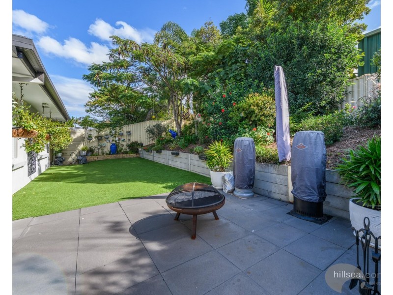 235 Mildura Drive, Helensvale QLD 4212