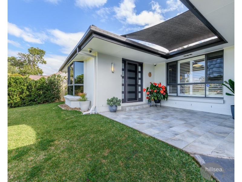 235 Mildura Drive, Helensvale QLD 4212