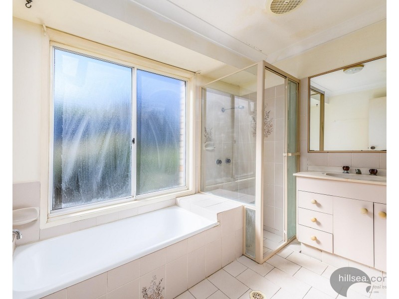 1 Cowry Place, Helensvale QLD 4212