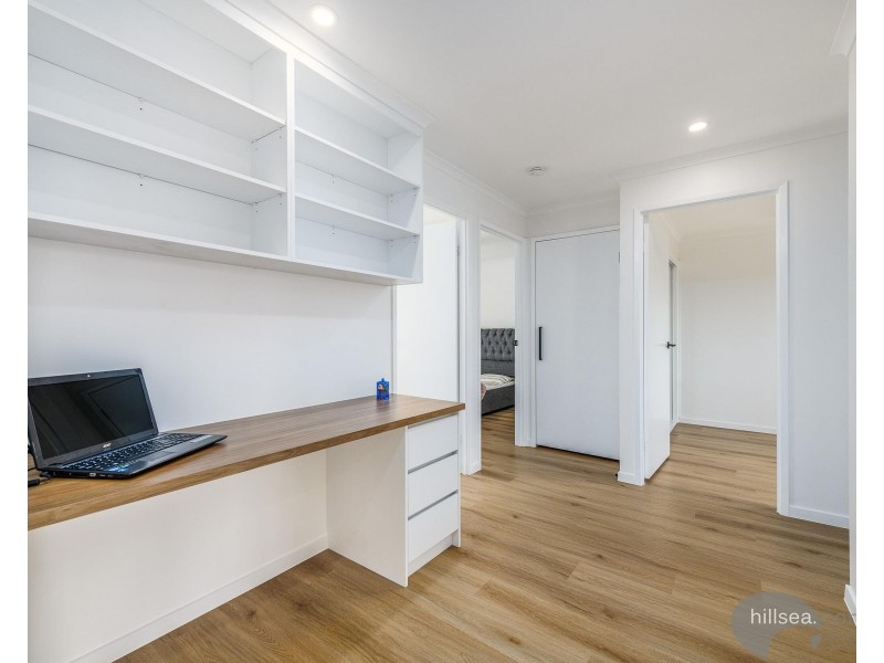 2/6 Boea Street, Arundel QLD 4214