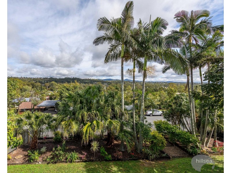 6 Dubbo Court, Helensvale QLD 4212