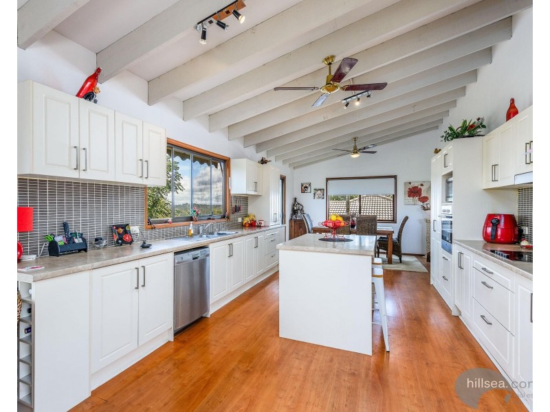 6 Dubbo Court, Helensvale QLD 4212