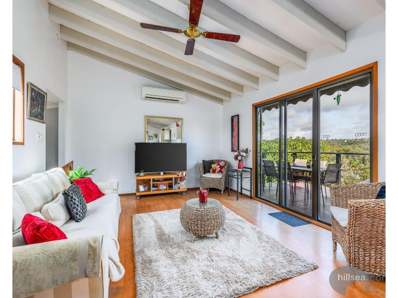 6 Dubbo Court, Helensvale QLD 4212