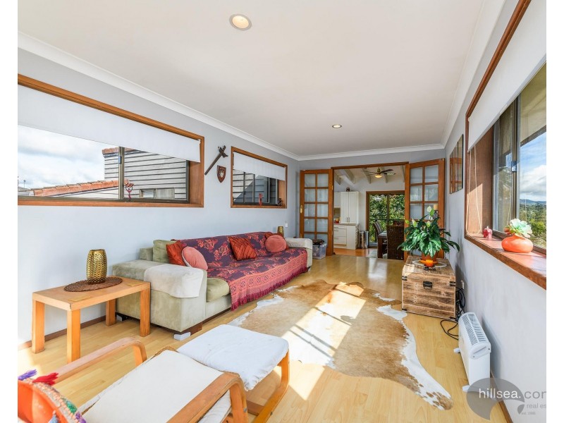 6 Dubbo Court, Helensvale QLD 4212