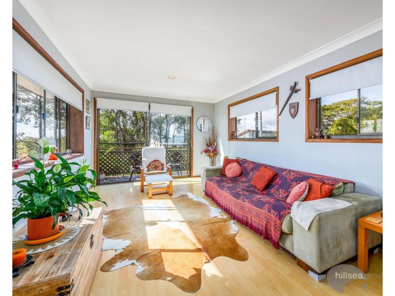 6 Dubbo Court, Helensvale QLD 4212