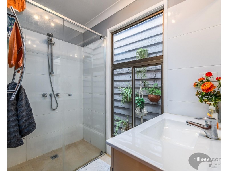 6 Dubbo Court, Helensvale QLD 4212