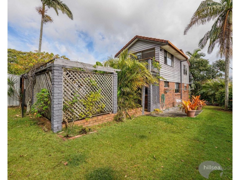 6 Dubbo Court, Helensvale QLD 4212