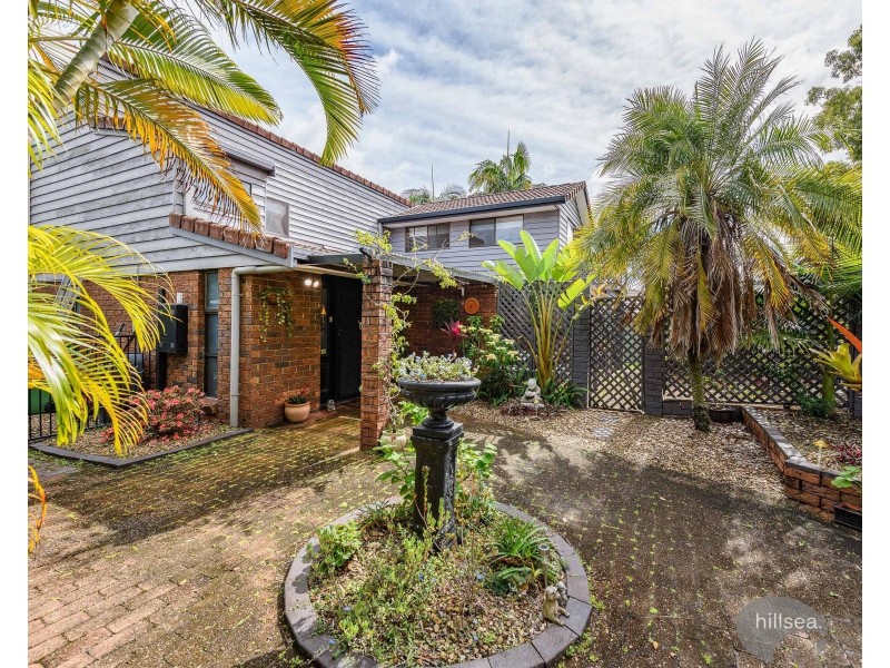 6 Dubbo Court, Helensvale QLD 4212