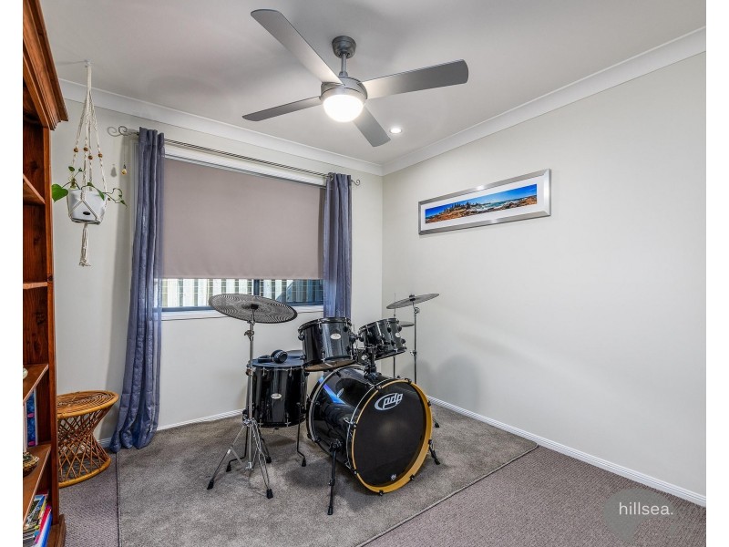 13 Napier Court, Pacific Pines QLD 4211