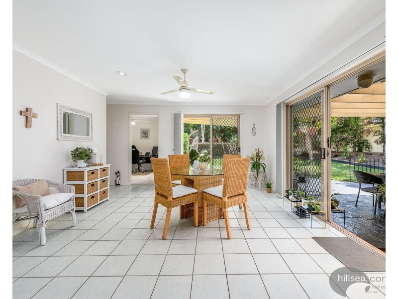 237 Mildura Drive, Helensvale QLD 4212