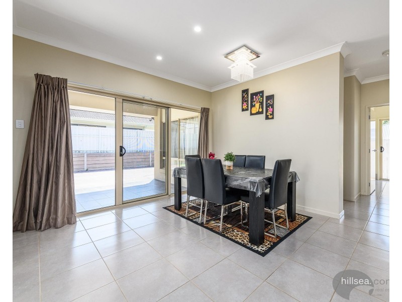 24 Plum Pine Street, Maudsland QLD 4210