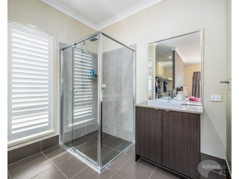 24 Plum Pine Street, Maudsland QLD 4210