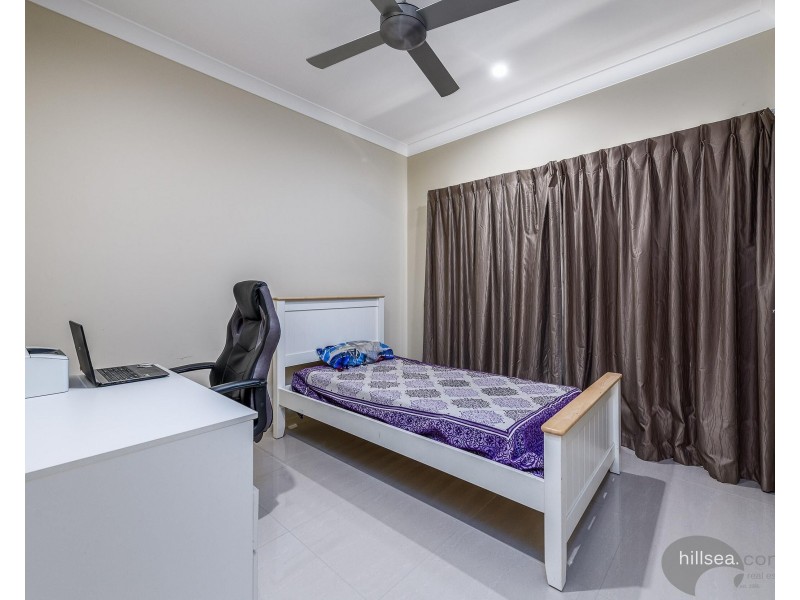 24 Plum Pine Street, Maudsland QLD 4210