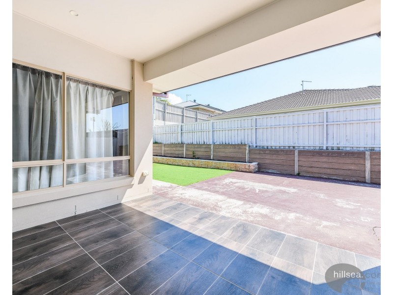 24 Plum Pine Street, Maudsland QLD 4210